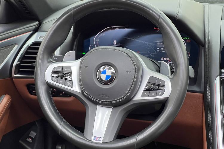 Used BMW 8 Series 2019 840i Convertible Coupe M Sport Package Interior 13