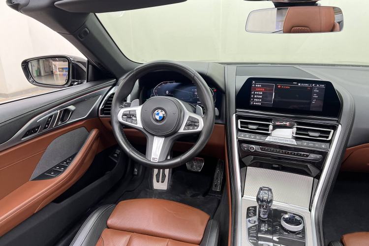 Used BMW 8 Series 2019 840i Convertible Coupe M Sport Package Interior 9
