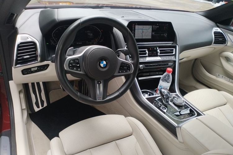 Used BMW 8 Series 2019 840i Convertible Coupe M Sport Package Center Console
