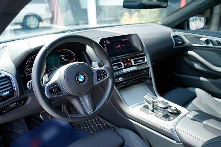 Used BMW 8 Series 2019 840i Coupe M Sport Package Interior 1