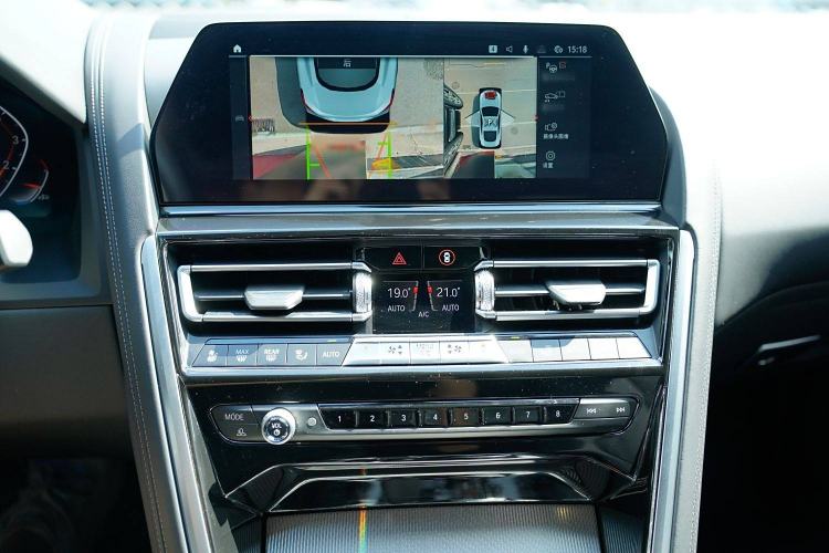 Used BMW 8 Series 2019 840i Coupe M Sport Package Interior 3