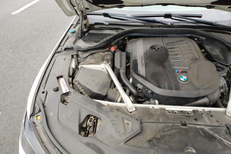 Used BMW 8 Series 2019 840i 4-Door Gran Coupe M Sport Package Engine Bay Right