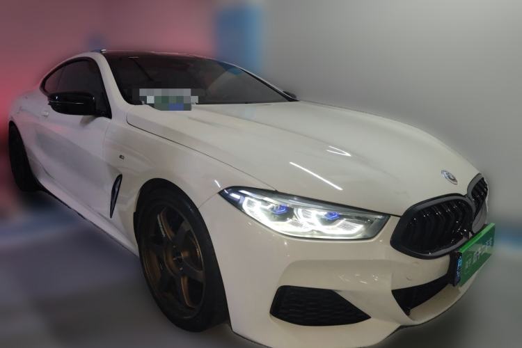 Used BMW 8 Series 2019 840i Coupe M Sport Package Front Right 45 Deg