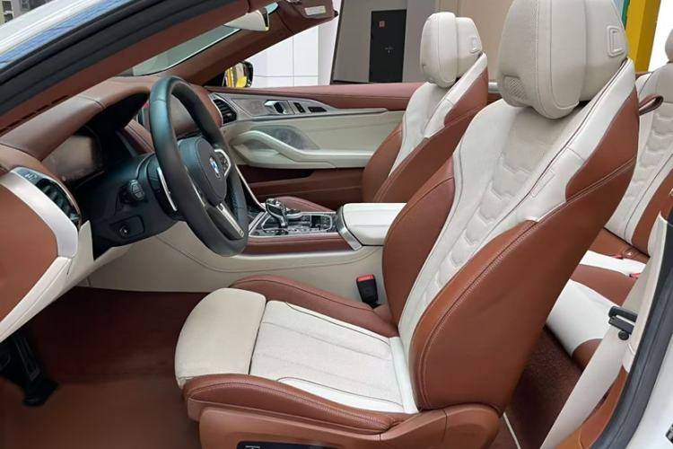 Used BMW 8 Series 2019 840i Convertible Coupe M Sport Package Interior 2