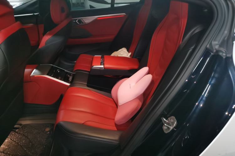 Used BMW 8 Series 2019 840i 4-Door Gran Coupe M Sport Package Left Rear Seat