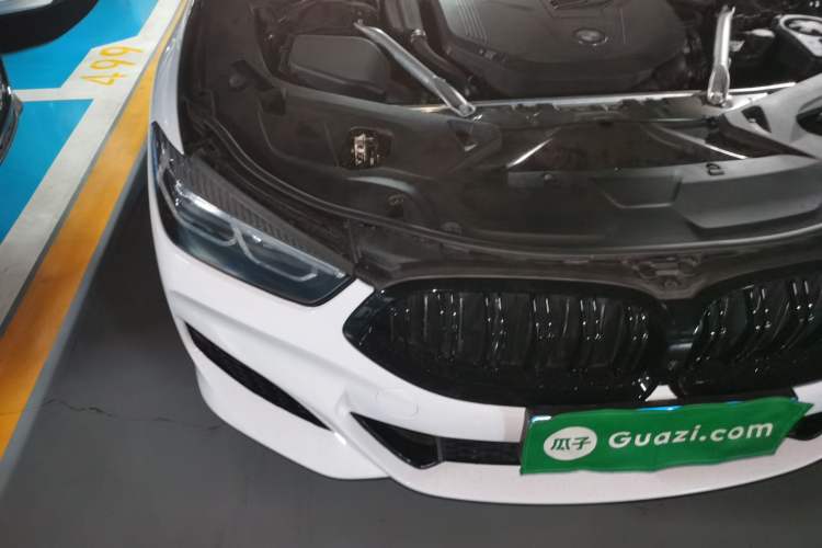Used BMW 8 Series 2019 840i 4-Door Gran Coupe M Sport Package Right Front Headlight