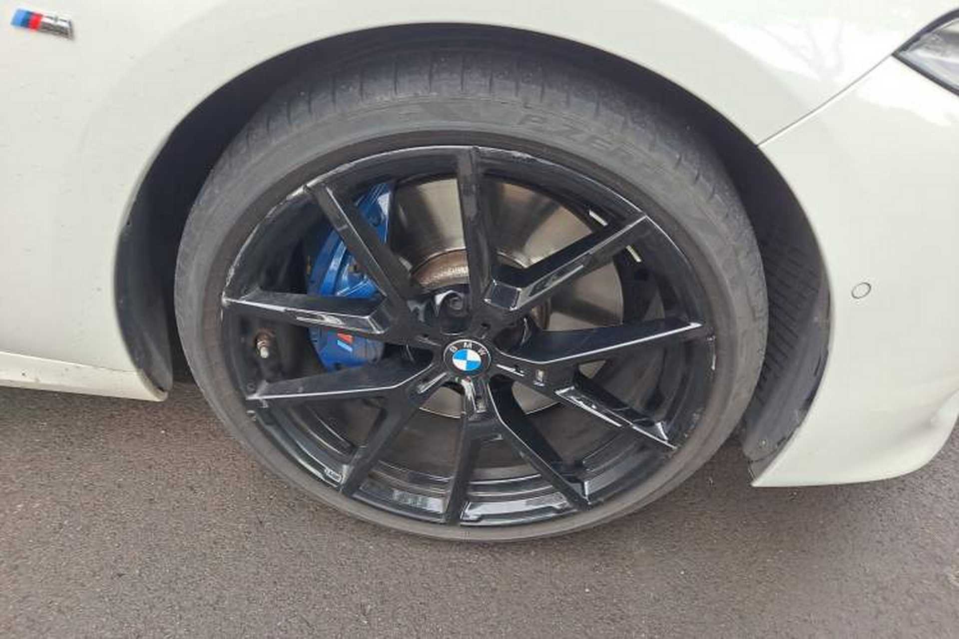 Used BMW 8 Series 2019 840i 4-Door Gran Coupe M Sport Package Right Front Wheel Hub