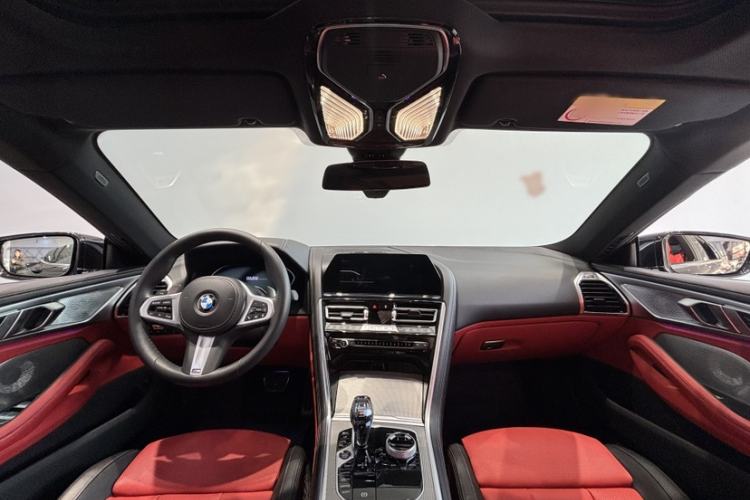 Used BMW 8 Series 2021 Facelift 840i xDrive 4-Door Coupe M Sport Package Interior 10