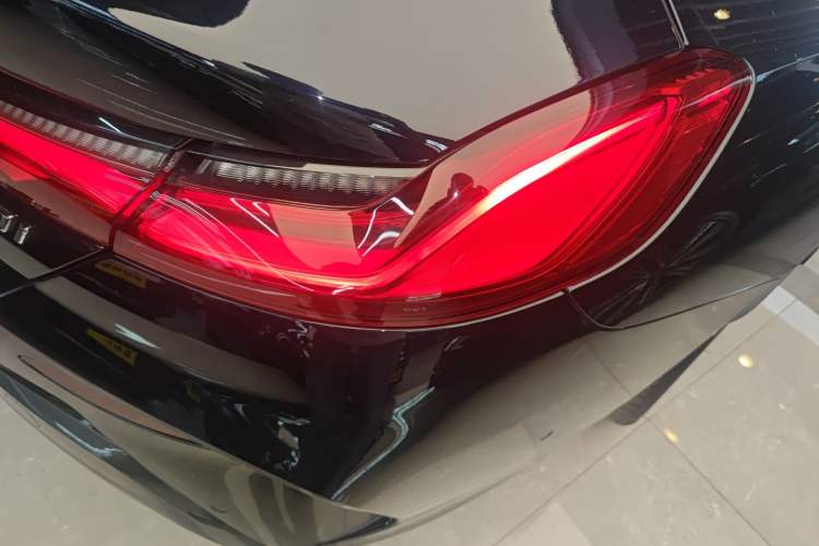 Used BMW 8 Series 2021 Facelift 840i Four-Door Coupe M Sport Package Right Rear Taillight