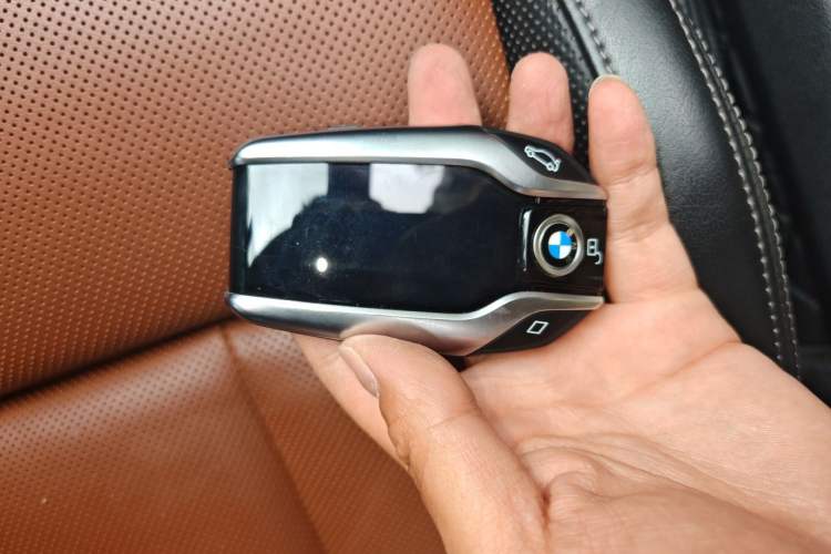 Used BMW 8 Series 2021 840i xDrive 4-Door Gran Coupe M Sport Package Vehicle Key