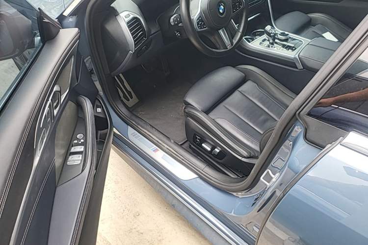 Used BMW 8 Series 2021 840i 4-Door Gran Coupe M Sport Package Driver Seat