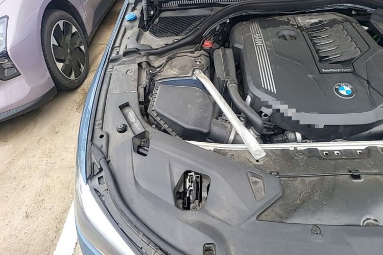 Used BMW 8 Series 2021 840i 4-Door Gran Coupe M Sport Package Engine Bay Right