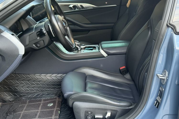 Used BMW 8 Series 2021 Facelift 840i Four-Door Coupe M Sport Package Interior 4