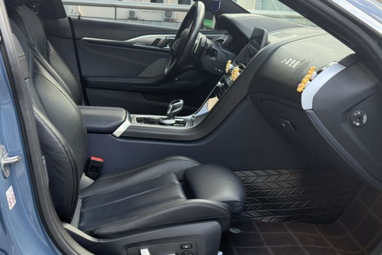 Used BMW 8 Series 2021 Facelift 840i Four-Door Coupe M Sport Package Interior 5