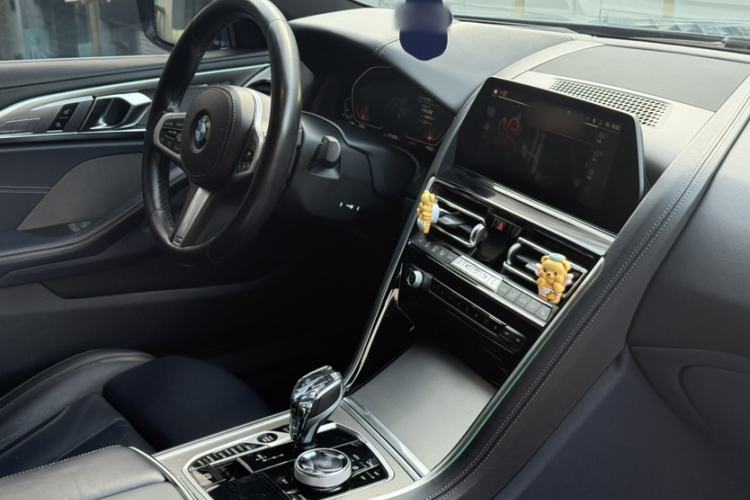 Used BMW 8 Series 2021 Facelift 840i Four-Door Coupe M Sport Package Interior 7