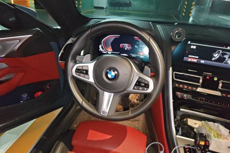 Used BMW 8 Series 2021 Facelift 840i xDrive 4-Door Coupe M Sport Package Steering Wheel