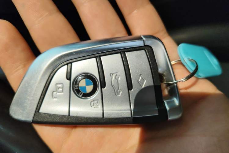 Used BMW 8 Series 2021 Facelift 840i Four-Door Coupe M Sport Package Vehicle Key