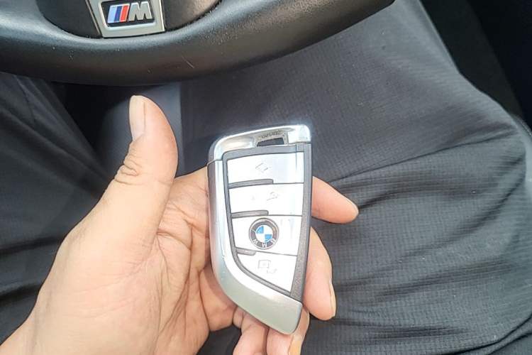 Used BMW 8 Series 2021 840i 4-Door Gran Coupe M Sport Package Vehicle Key