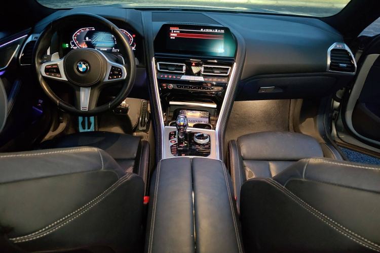 Used BMW 8 Series 2021 Facelift 840i Four-Door Coupe M Sport Package Center Console