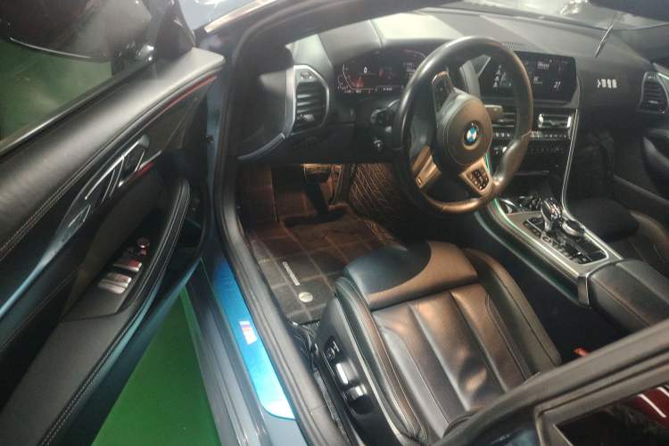 Used BMW 8 Series 2021 Facelift 840i Four-Door Coupe M Sport Package Driver Seat