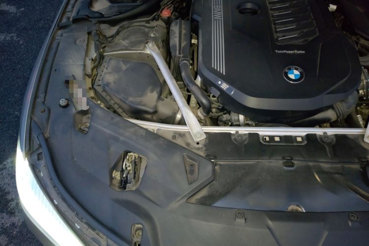 Used BMW 8 Series 2021 Facelift 840i Four-Door Coupe M Sport Package Engine Bay Right