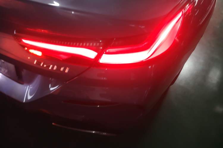 Used BMW 8 Series 2021 Facelift 840i Four-Door Coupe M Sport Package Exterior 3