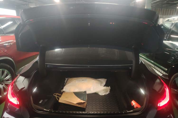 Used BMW 8 Series 2021 Facelift 840i Four-Door Coupe M Sport Package Trunk