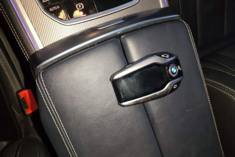 Used BMW 8 Series 2021 Facelift 840i Four-Door Coupe M Sport Package Vehicle Key