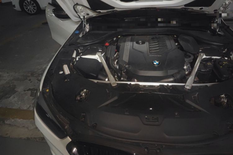 Used BMW 8 Series 2021 840i xDrive 4-Door Gran Coupe M Sport Package Engine Bay Right