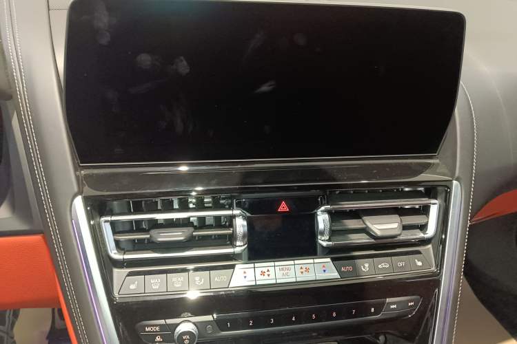 Used BMW 8 Series 2022 840i Four-Door Coupe M Sport Package Audio And AC Panel