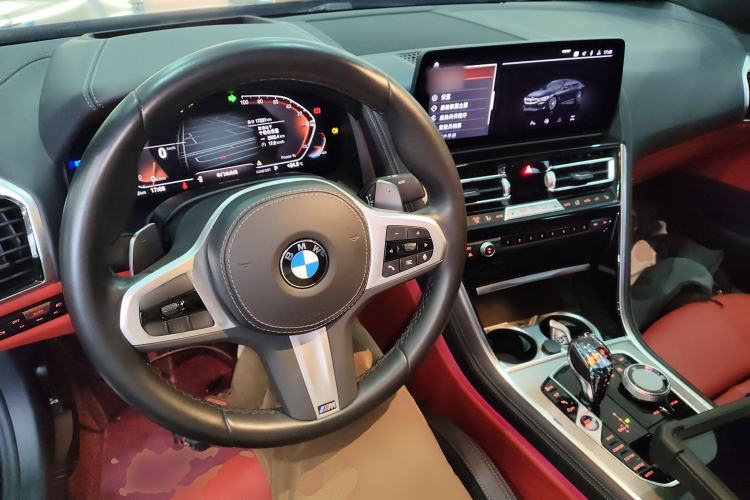 Used BMW 8 Series 2022 840i Four-Door Coupe M Sport Package Center Console