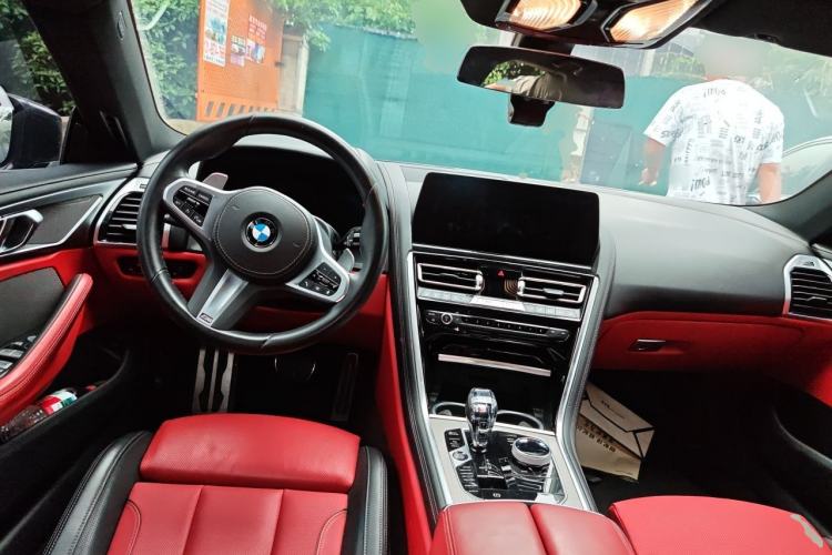 Used BMW 8 Series 2022 840i Four-Door Coupe M Sport Package Center Console