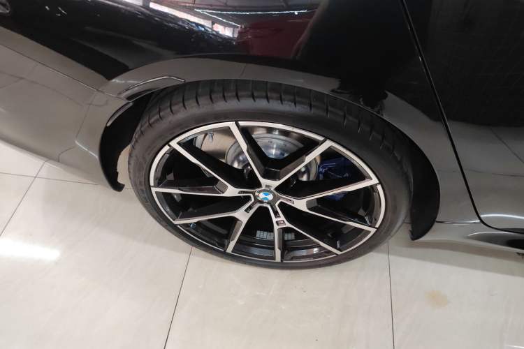 Used BMW 8 Series 2022 840i Four-Door Coupe M Sport Package Exterior 3