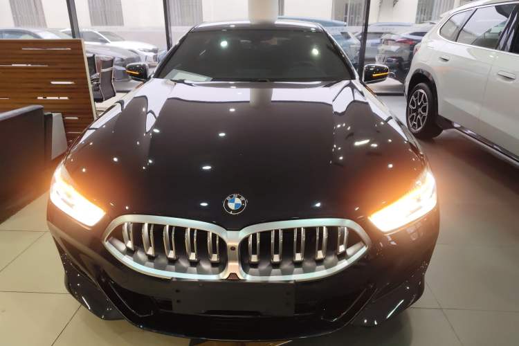 Used BMW 8 Series 2022 840i Four-Door Coupe M Sport Package Front