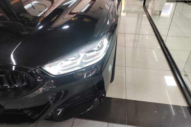 Used BMW 8 Series 2022 840i Four-Door Coupe M Sport Package Left Front Headlight