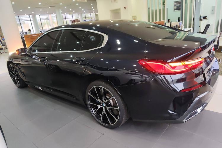 Used BMW 8 Series 2022 840i Four-Door Coupe M Sport Package Left Side