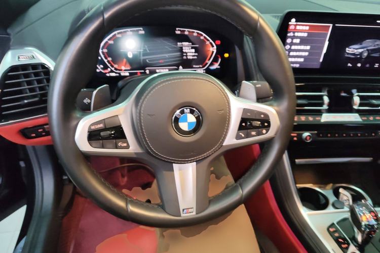 Used BMW 8 Series 2022 840i Four-Door Coupe M Sport Package Steering Wheel
