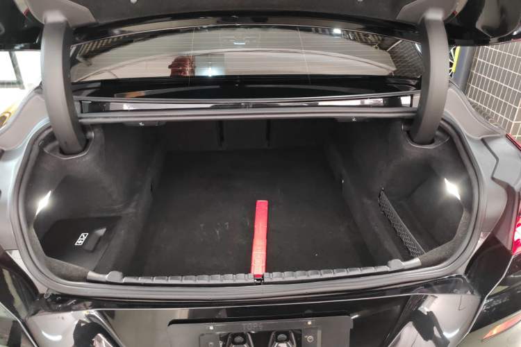 Used BMW 8 Series 2022 840i Four-Door Coupe M Sport Package Trunk