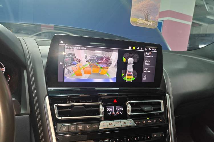 Used BMW 8 Series 2022 840i Four-Door Coupe M Sport Package Audio And AC Panel