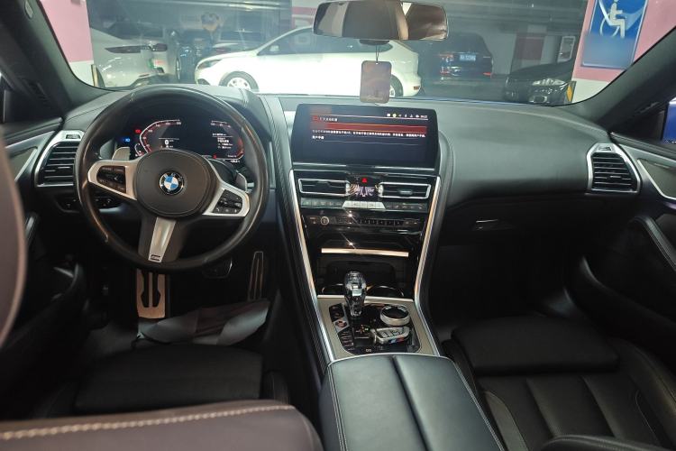 Used BMW 8 Series 2022 840i Four-Door Coupe M Sport Package Interior 2
