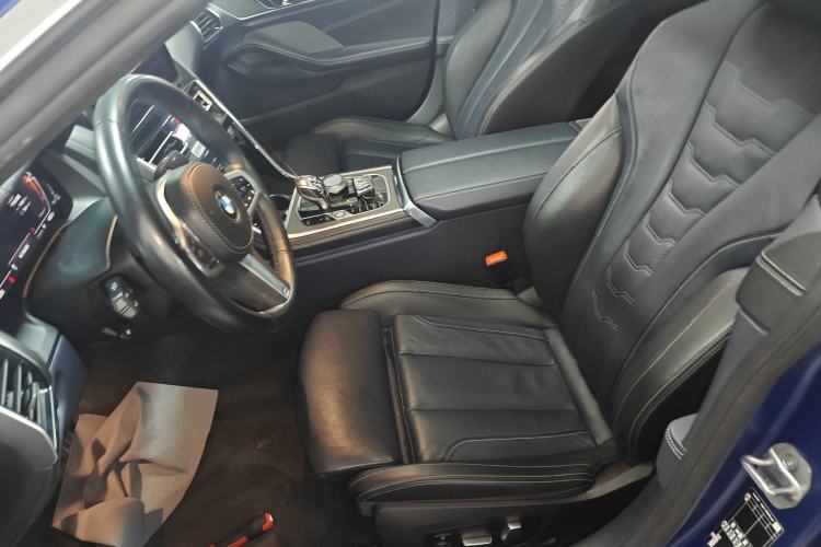 Used BMW 8 Series 2022 840i Four-Door Coupe M Sport Package Left Front Seat