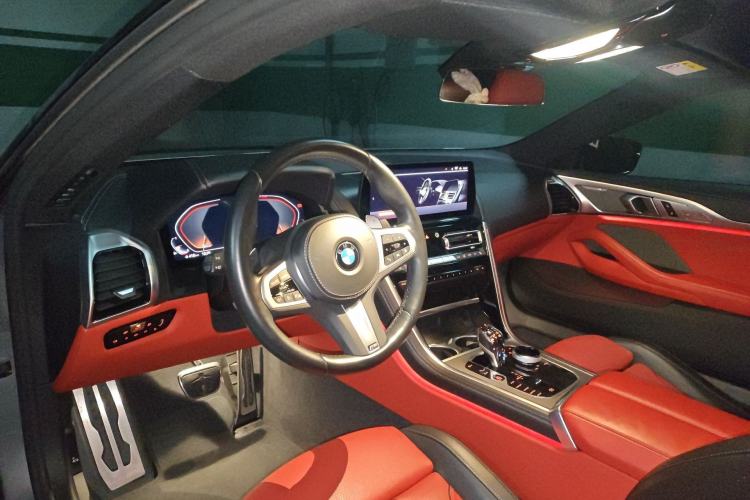 Used BMW 8 Series 2022 840i Coupe M Sport Package Center Console