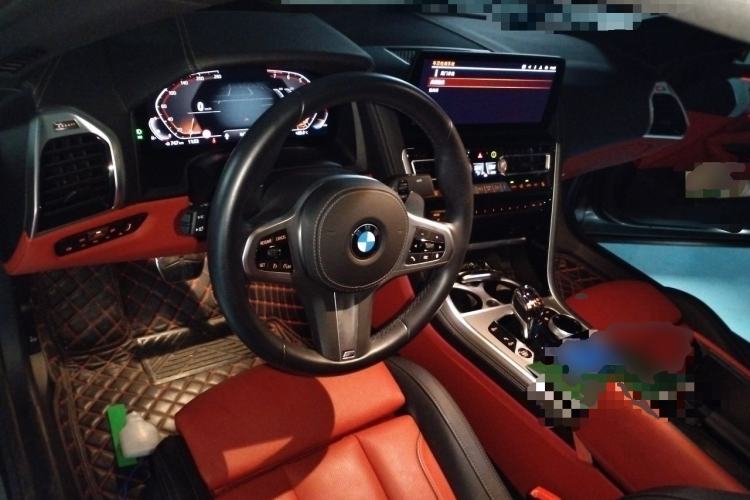 Used BMW 8 Series 2022 840i Convertible Coupe M Sport Package Center Console