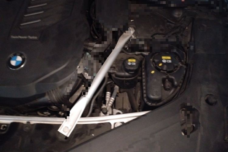 Used BMW 8 Series 2022 840i Convertible Coupe M Sport Package Engine Bay Left