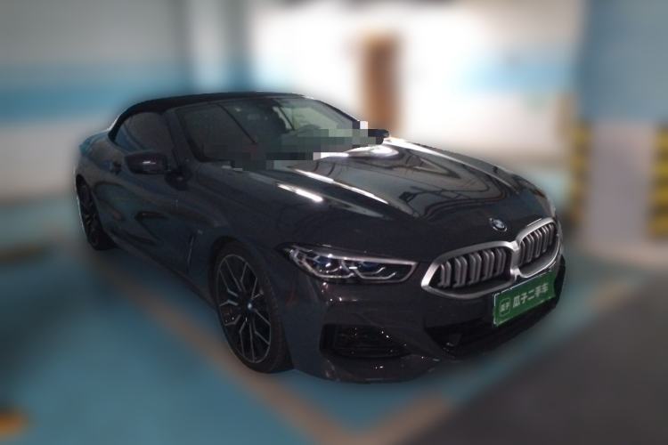 Used BMW 8 Series 2022 840i Convertible Coupe M Sport Package Front Right 45 Deg