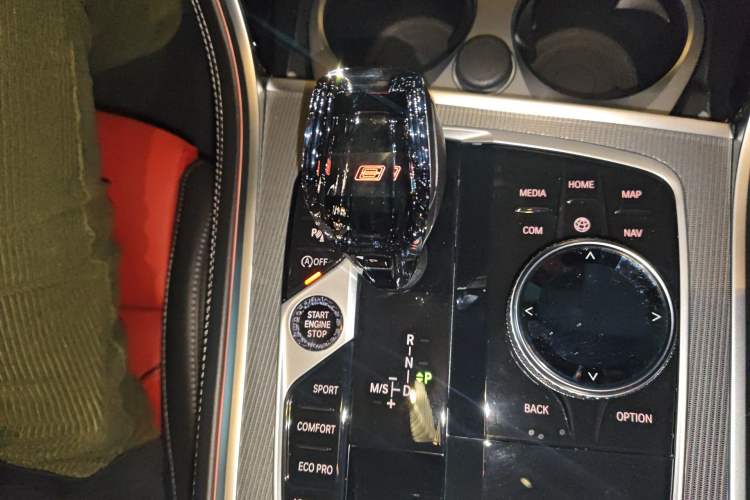 Used BMW 8 Series 2022 840i Coupe M Sport Package Gear Lever
