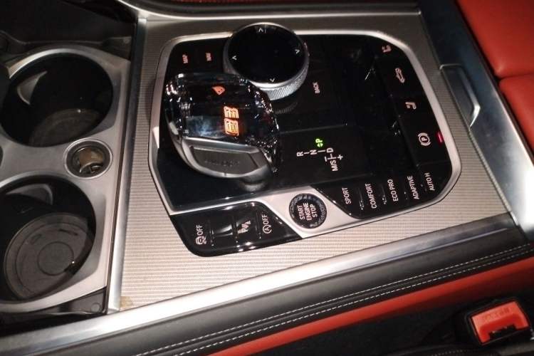 Used BMW 8 Series 2022 840i Convertible Coupe M Sport Package Gear Lever