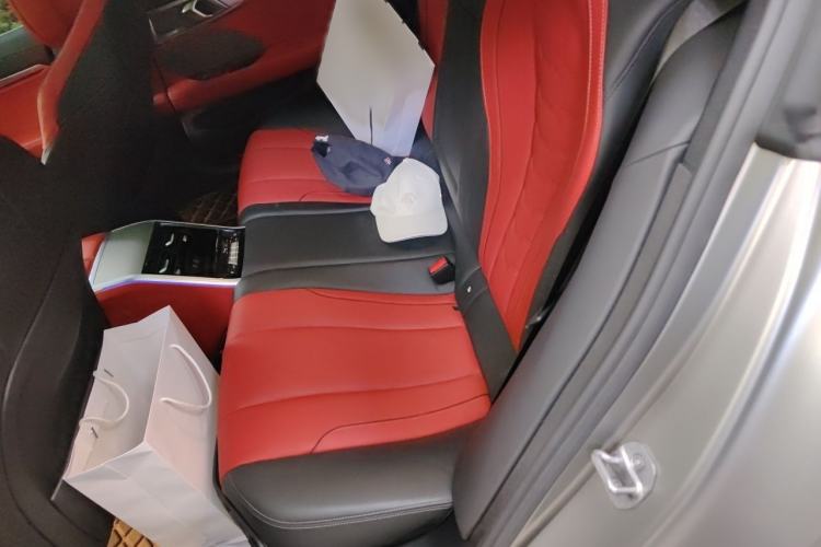Used BMW 8 Series 2022 840i Four-Door Coupe M Sport Package Interior 4