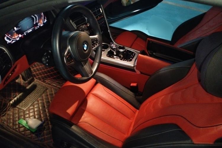 Used BMW 8 Series 2022 840i Convertible Coupe M Sport Package Left Front Seat