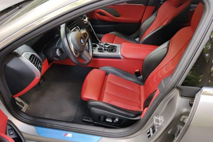 Used BMW 8 Series 2022 840i Four-Door Coupe M Sport Package Left Front Seat